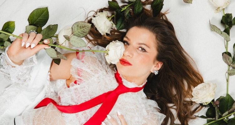 Natalie Reigo press photo #1