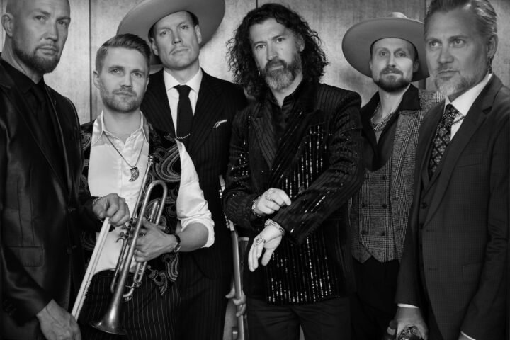 Isaac And The Soul Machine press photo