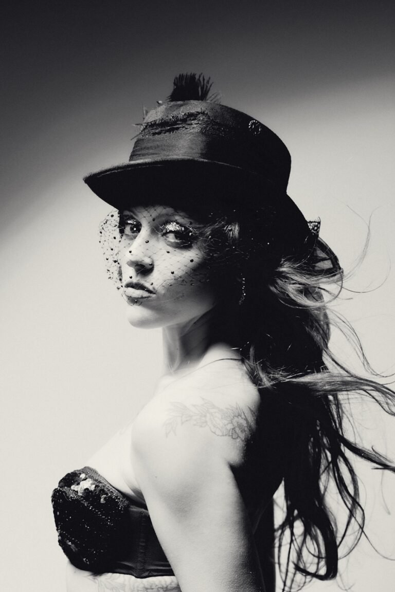 Magdalene – DJesus press photo #1