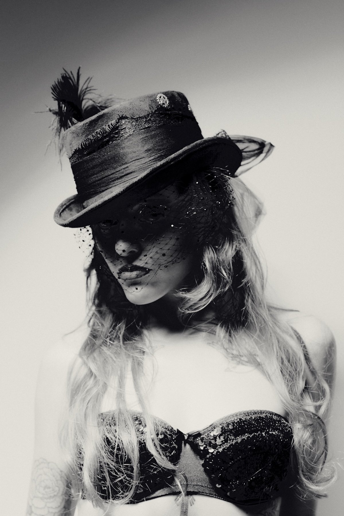 Magdalene – DJesus press photo #2