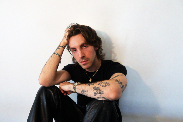 No Love For The Middle Child press photo